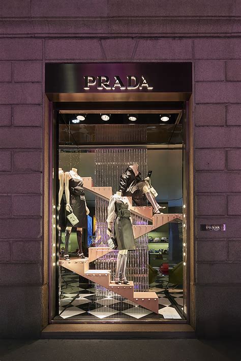 vetrine prada natale 201|Prada Livermore.